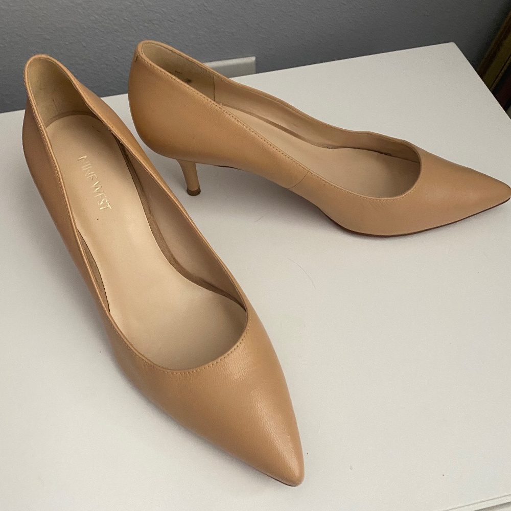 Classical Pumps (worn ones)
